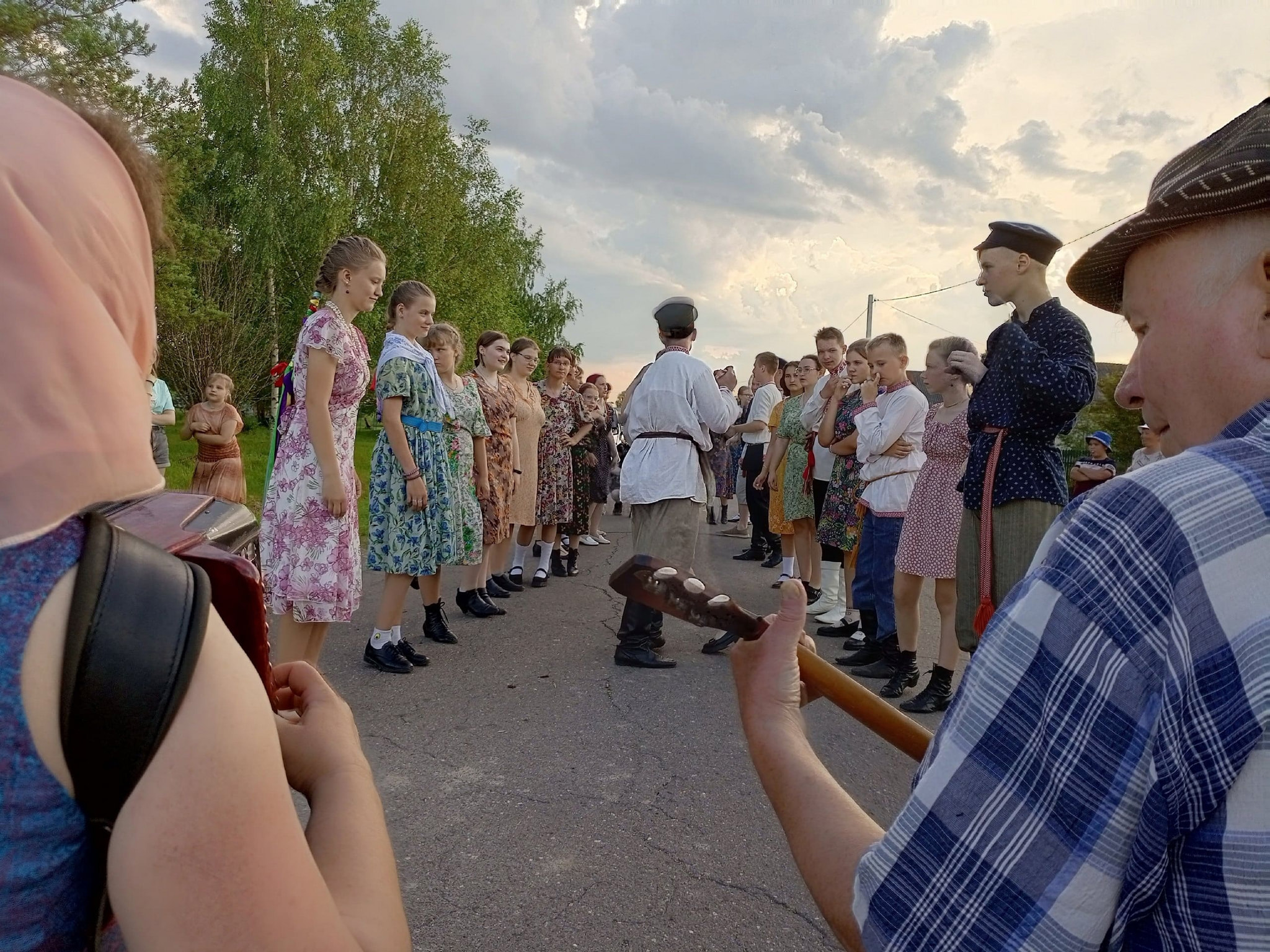 Гуляние по с. Гужово