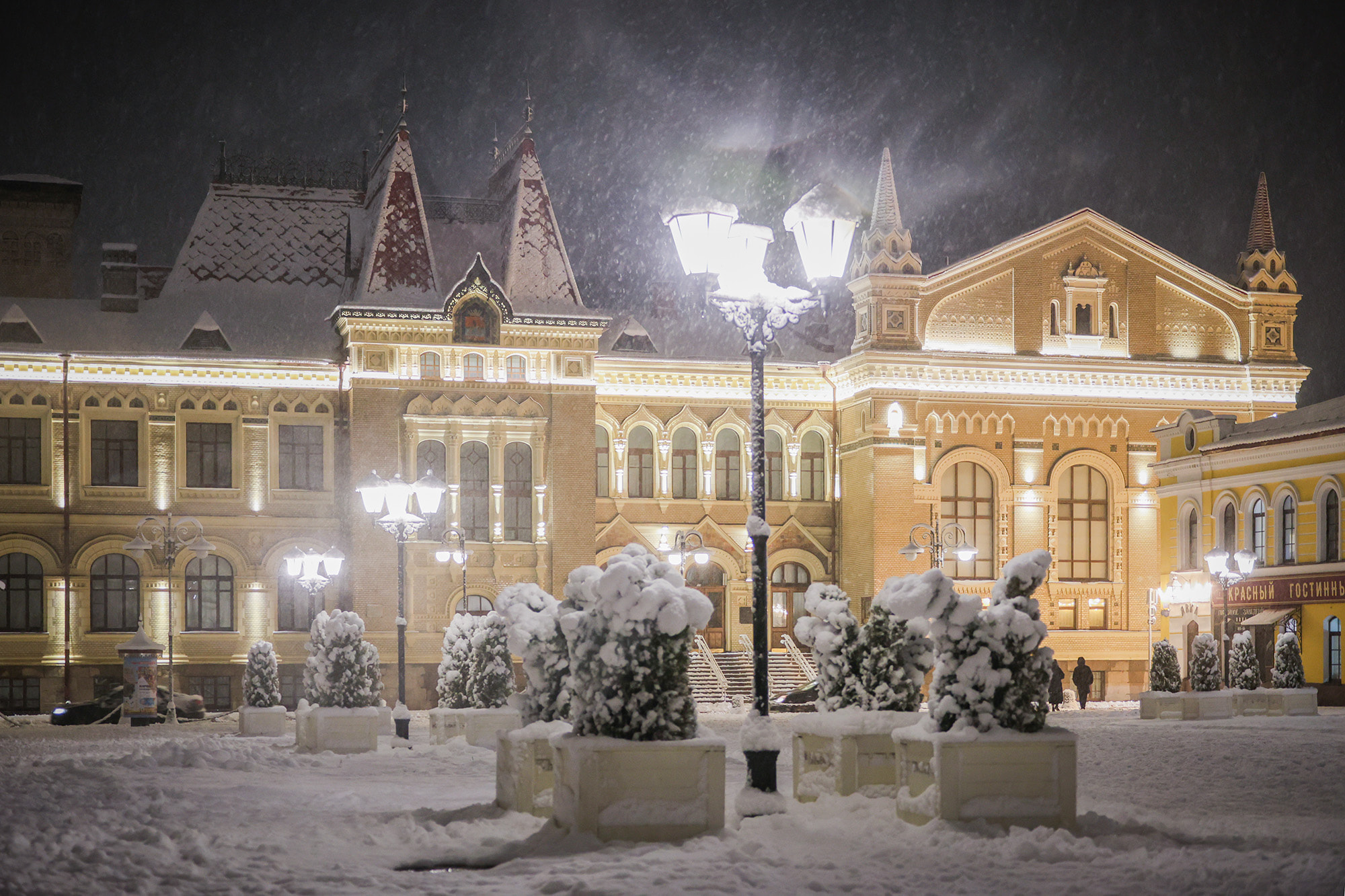 Это главная достопримечательность старинного волжского города.Располагается в здании Новой хлебной биржи, построенном по проекту московского архитектора А.В.Иванова на высоком берегу Волги в 1912 году в виде сказочно-затейливых "старорусских палат"